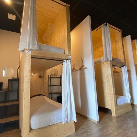 Le Pavillon Hostel นัวร์มูติเย-ออง-ลิล ภายนอก รูปภาพ