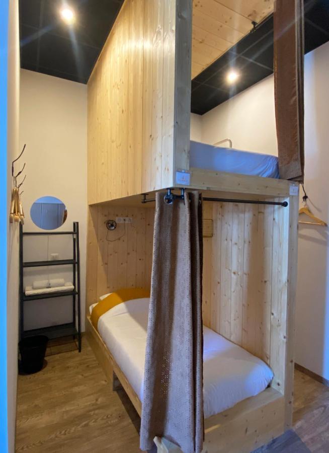 Le Pavillon Hostel นัวร์มูติเย-ออง-ลิล ภายนอก รูปภาพ